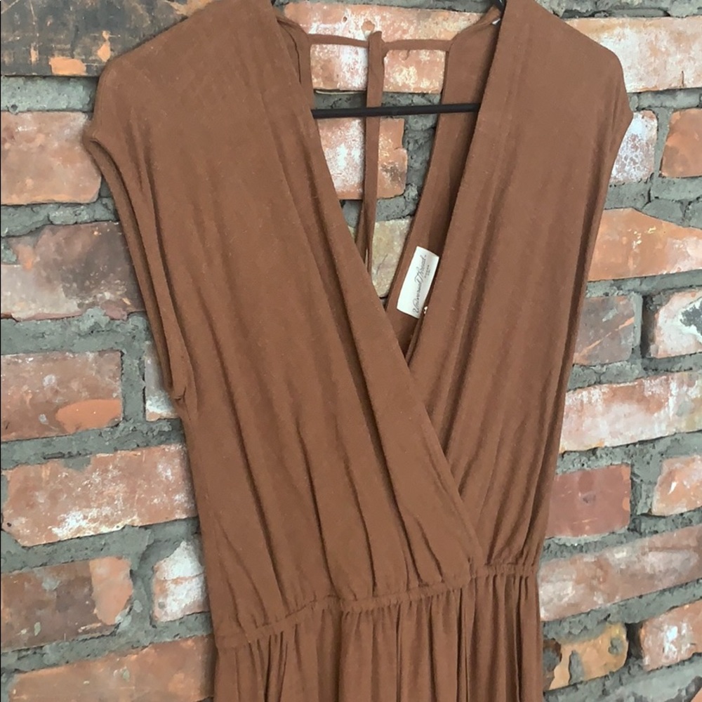 Brown jumpsuit with pockets